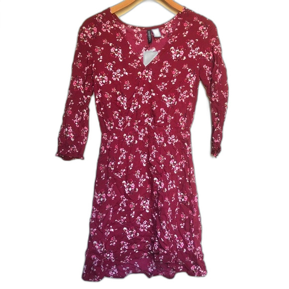 Divided For H&M Red Floral V-Neck Skater Dress NWT Size 6 - Picture 1 of 12